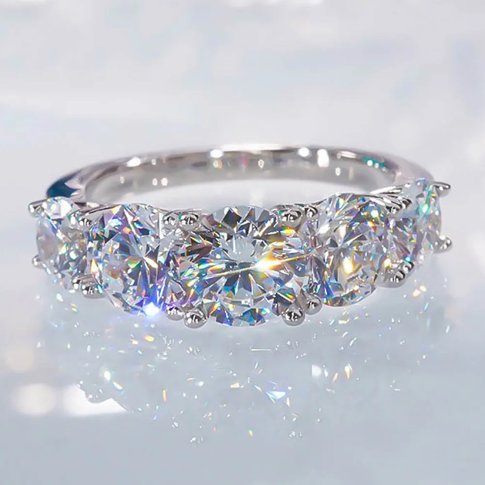 Moissanite Diamond Rings