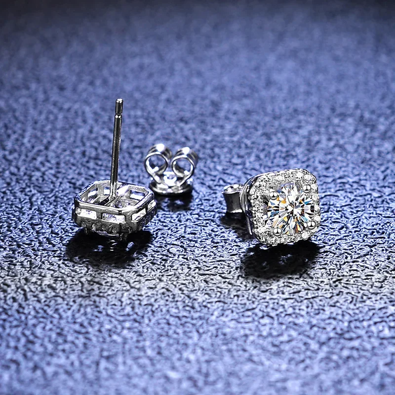 Platinum Pt950 Moissanite Diamond Earrings