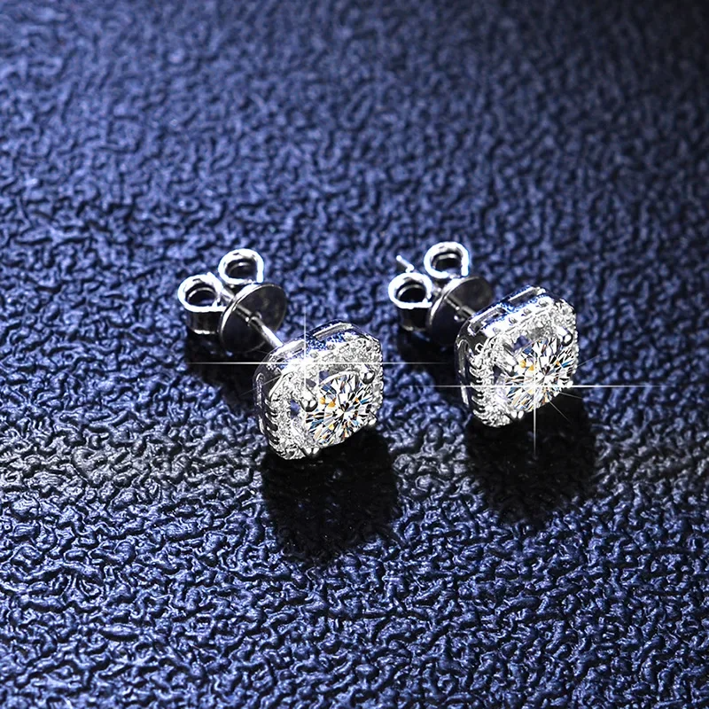 Platinum Pt950 Moissanite Diamond Earrings