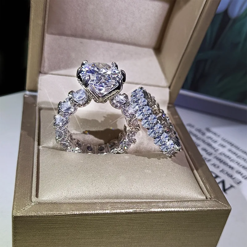 Elegant Zircon Ring Set