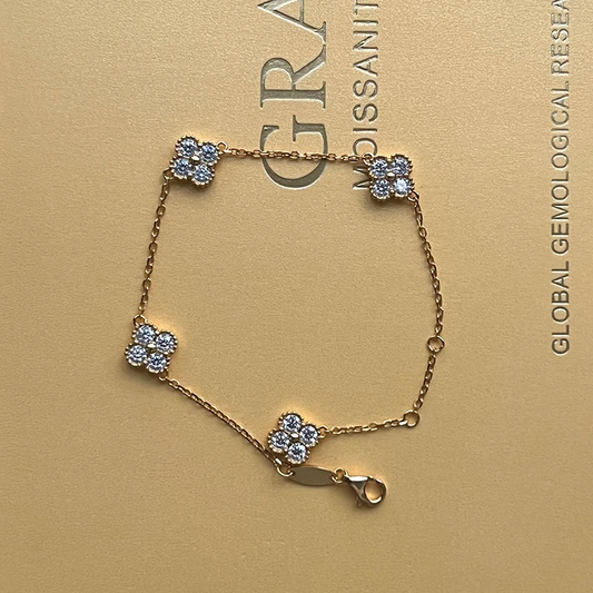 d Moissanite Clover bracelet